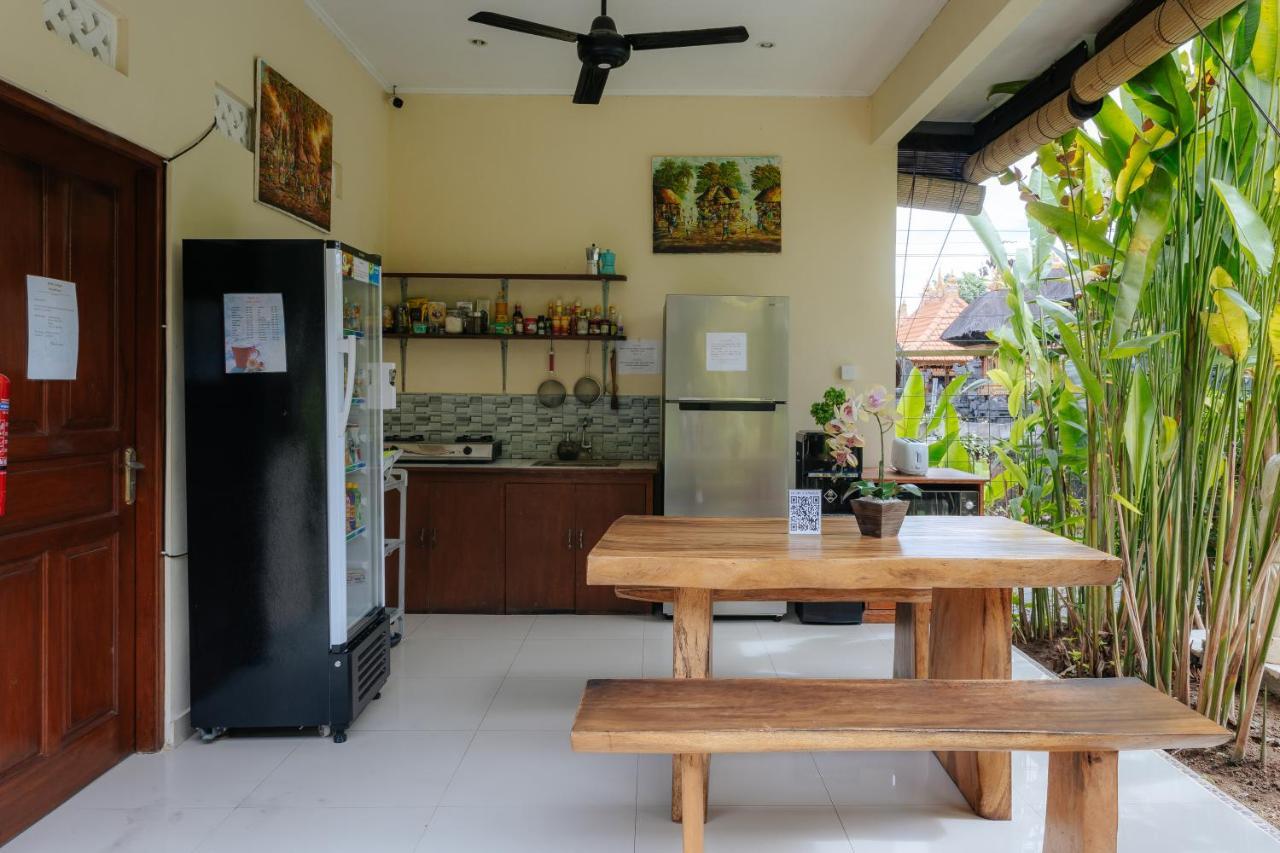 Bubu Canggu Guesthouse Екстериор снимка