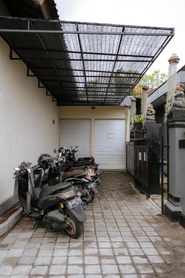 Bubu Canggu Guesthouse Екстериор снимка